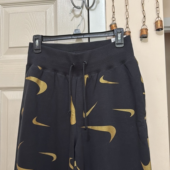 Women's Fleece Sportswear High-Waisted Printed Joggers - Picture 3 of 5